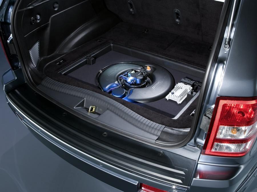  Jeep Grand Cherokee BlueTec Concept 2006 года  (фото 8 из 16)